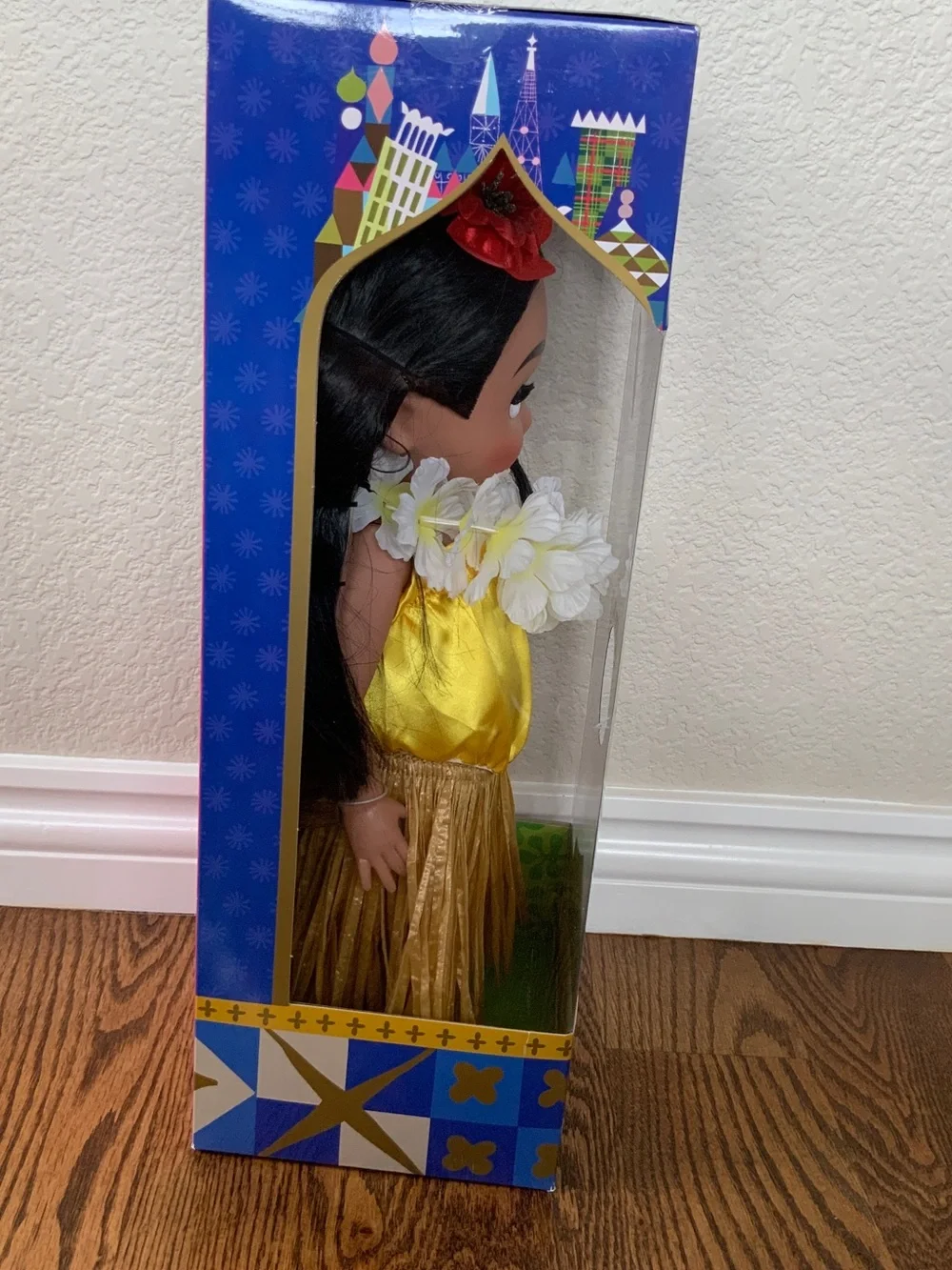 Disney Hawaii It’s a Small World Animator’s Collection Singing Doll New in Box